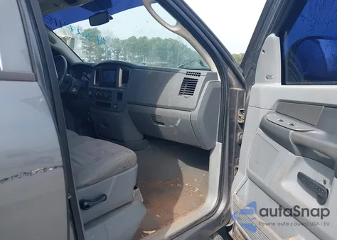 2007 Dodge Ram 1500 Slt/Trx4 Off Road/Sport z USA, uszkodzony, nr VIN 1D7HU18247S201360